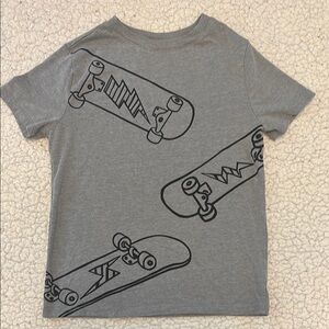 Boys Cat &Jack grey skateboard t-shirt size S (6-7)